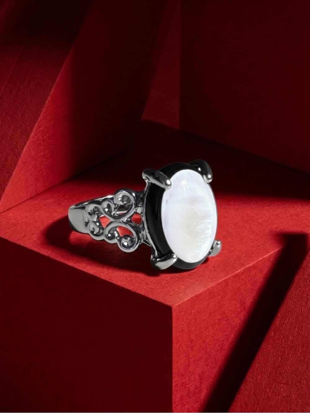 White and Black Stone Silver Tone Prong Setting Ring